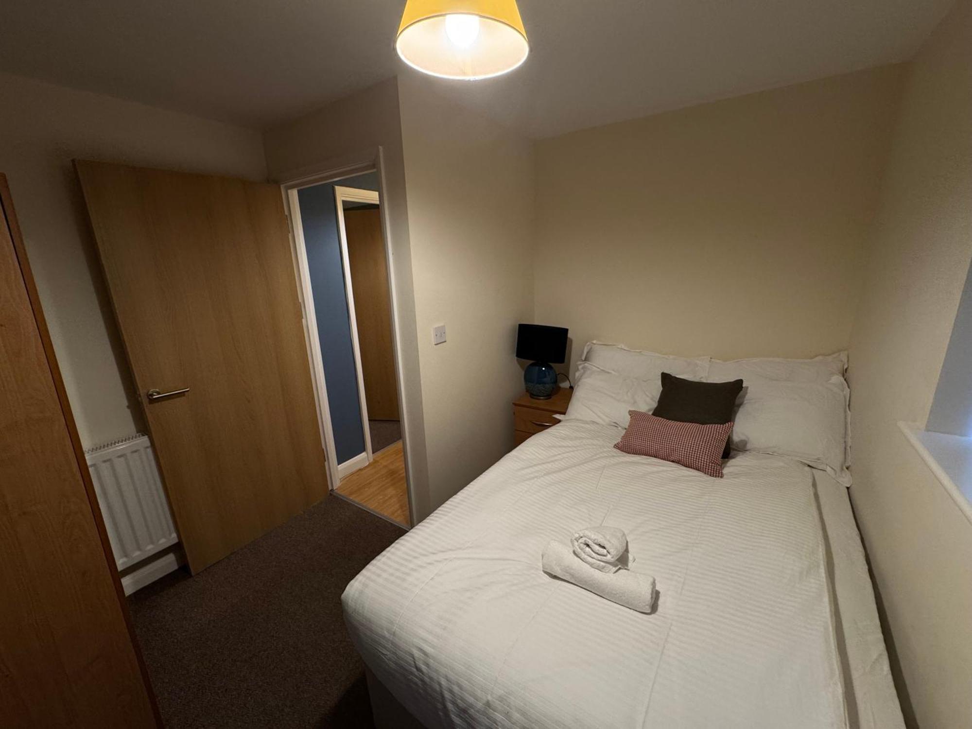 The Vogue Stay, 3 Bedrooms, 2 Bathrooms, Ideal For Jr & Oxford Hospitals, Free Carpark, Conveniently Located For Ring Road Access, 2 Miles From Oxford City Centre Easy Car & Bus Route Kültér fotó