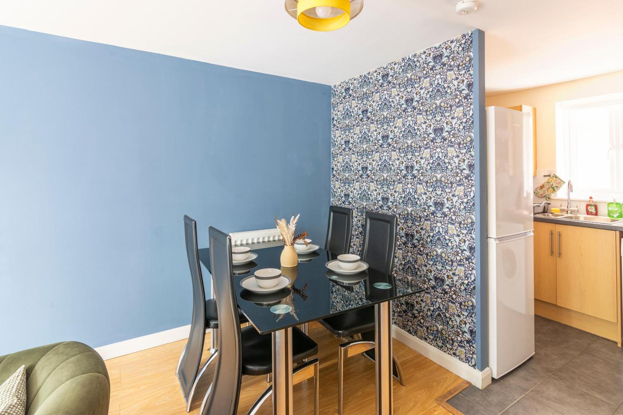 The Vogue Stay, 3 Bedrooms, 2 Bathrooms, Ideal For Jr & Oxford Hospitals, Free Carpark, Conveniently Located For Ring Road Access, 2 Miles From Oxford City Centre Easy Car & Bus Route Kültér fotó